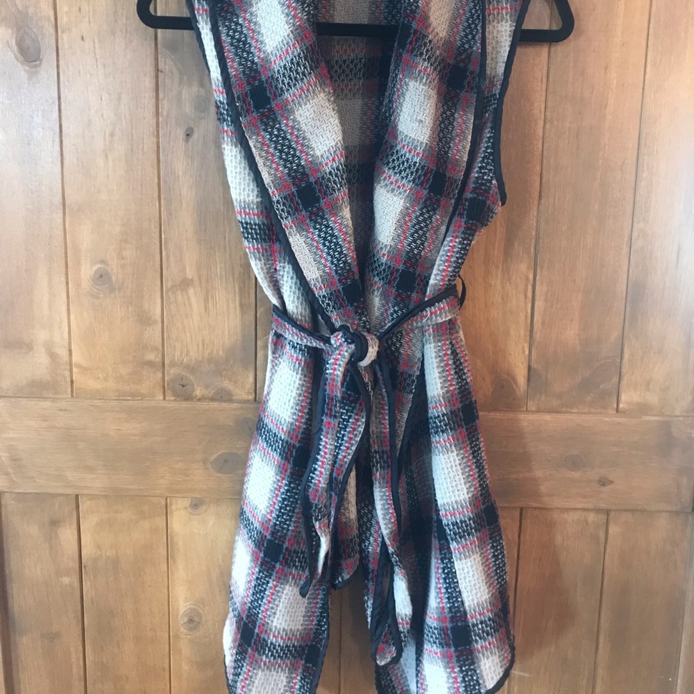 Long tie vest